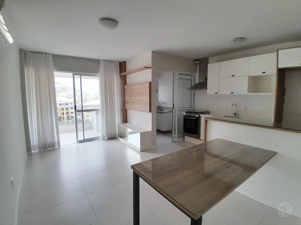 Apartamento para venda com 2 dormitórios em Saco Grande com 72 m² — foto principal