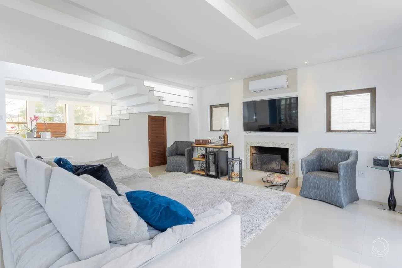 Casa para venda com 3 dormitórios em Pedra Branca com 310 m² — foto principal