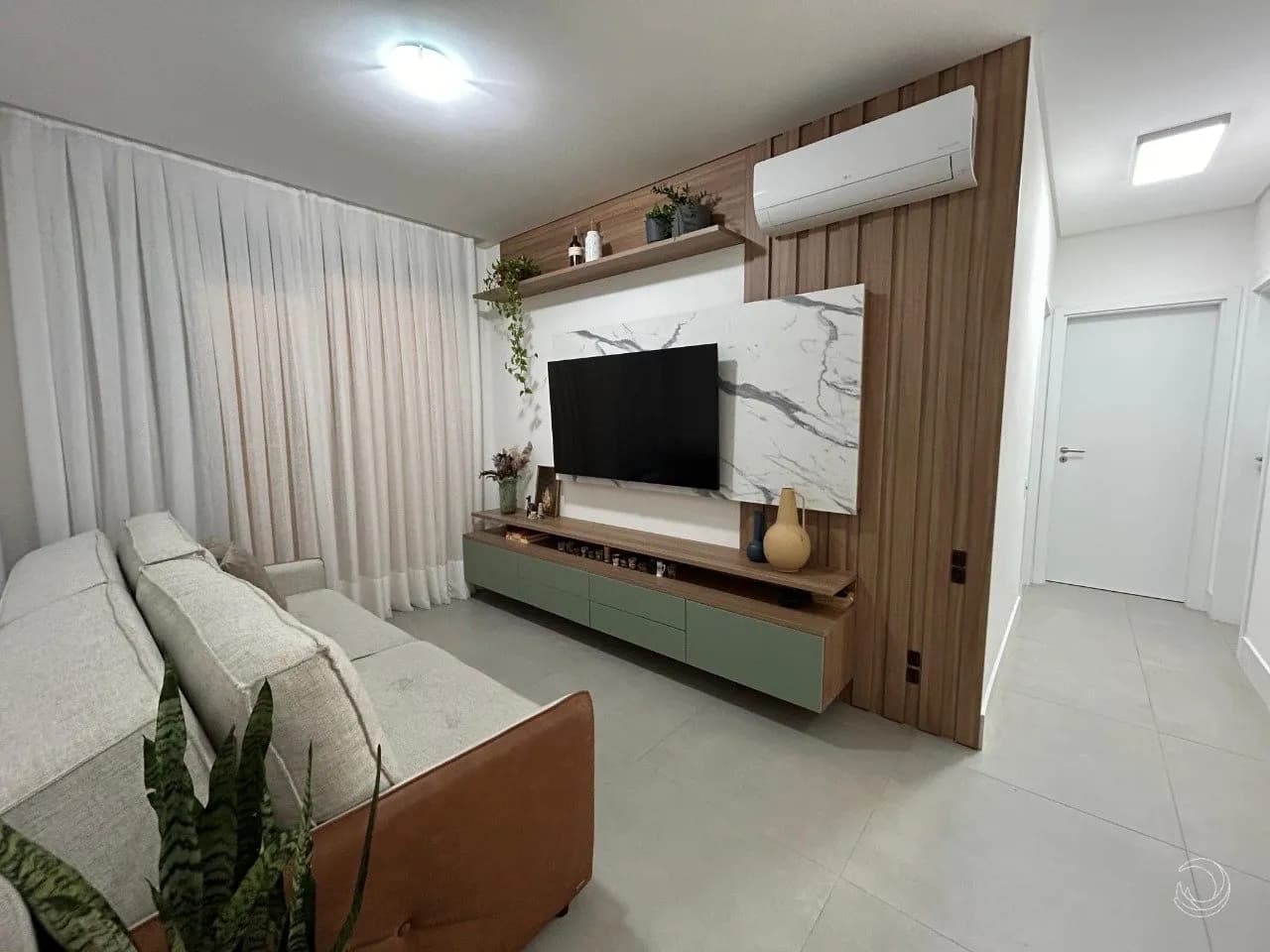 Apartamento para venda com 2 dormitórios em Côrrego Grande com 67 m² — foto 2