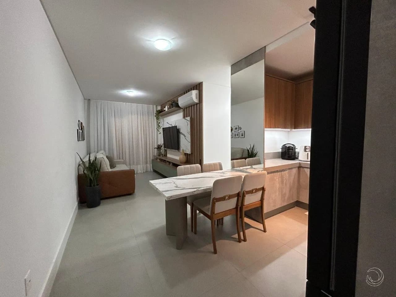 Apartamento para venda com 2 dormitórios em Côrrego Grande com 67 m² — foto 3