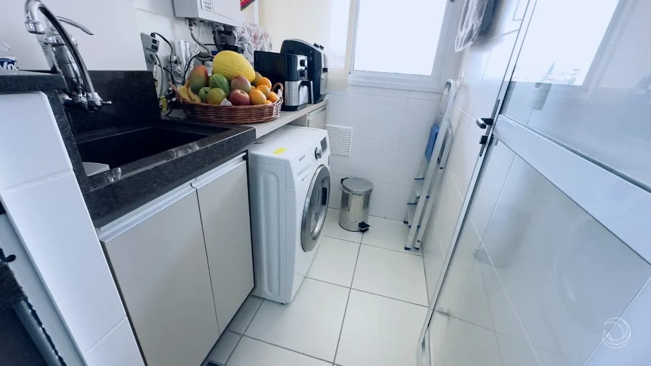 Apartamento duplex para venda com 2 dormitórios em Coqueiros com 125 m² — foto 3
