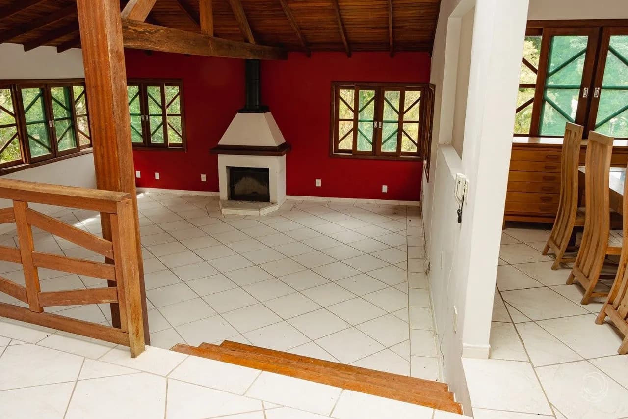 Casa para venda com 4 dormitórios em Rio Tavares com 340 m² — foto principal