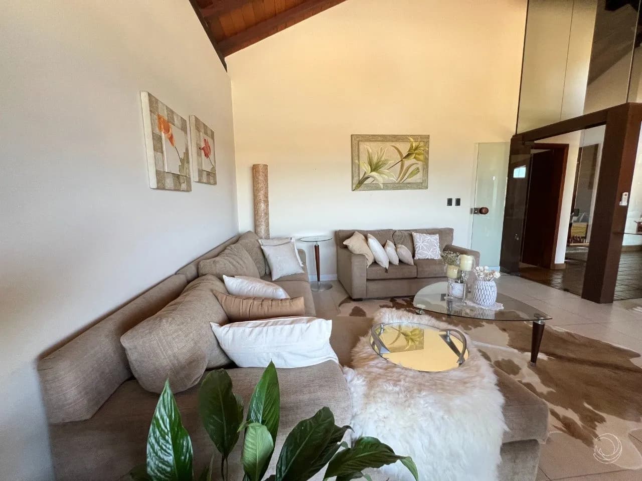 Casa para venda com 4 dormitórios em Itacorubi com 280 m² — foto 2