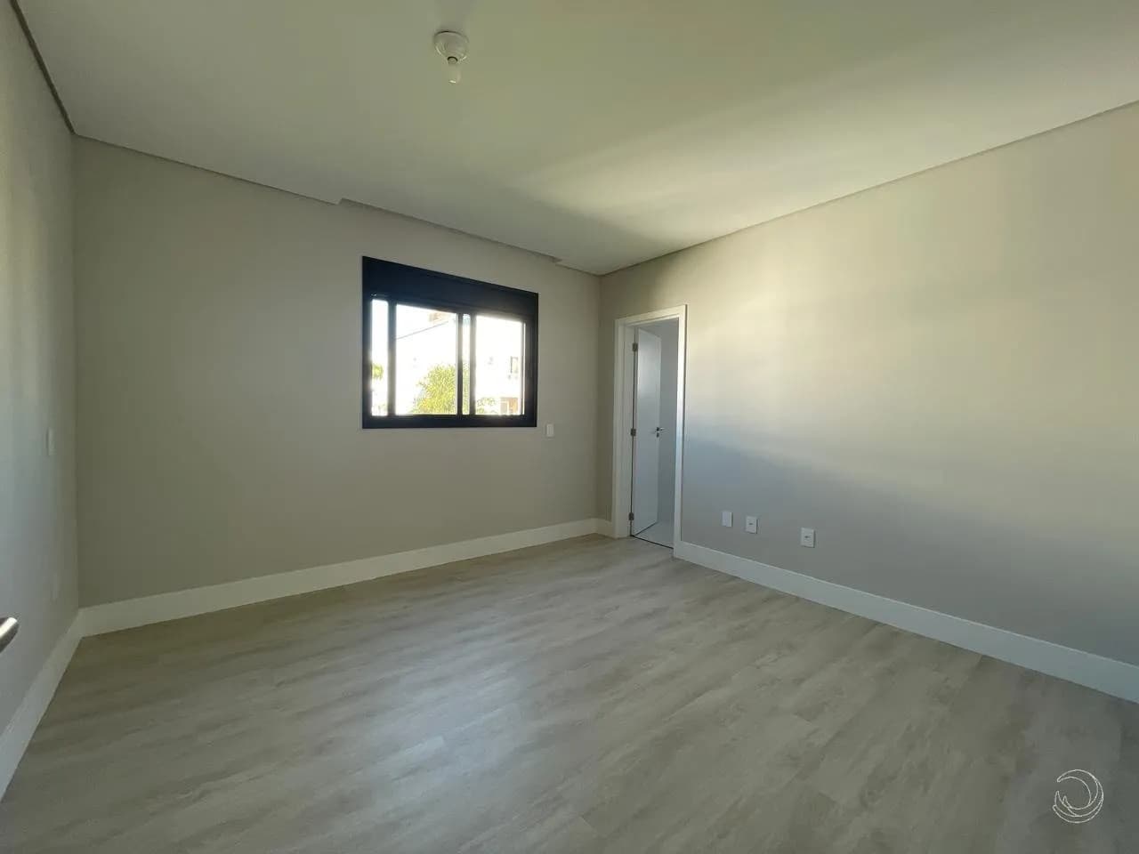 Casa para venda com 4 dormitórios em Ingleses Do Rio Vermelho com 233 m² — foto 3