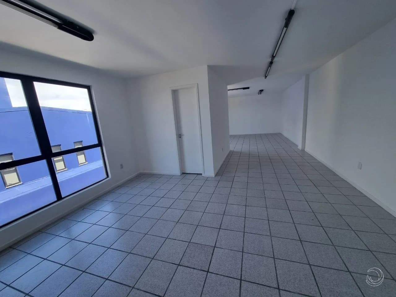 Sala comercial para venda em Centro com 57 m² — foto principal