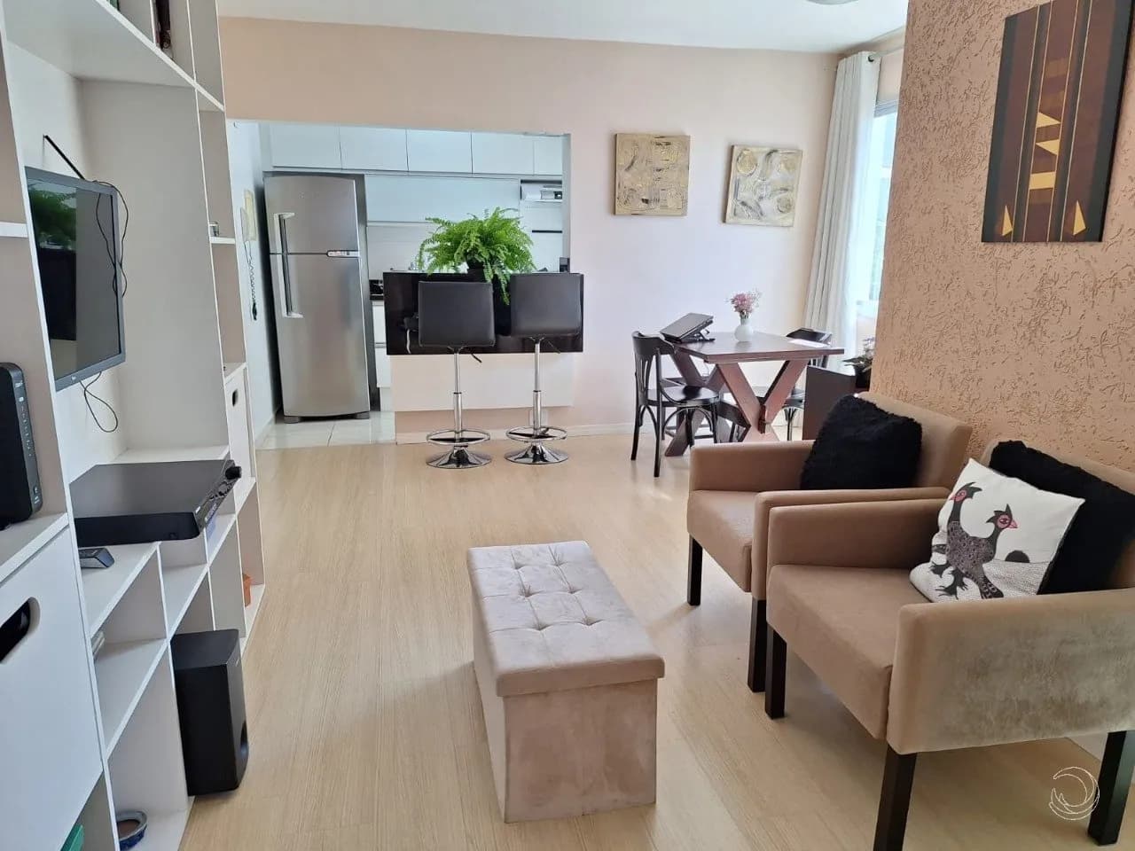 Apartamento para venda com 1 dormitório, em Centro com 40 m² — foto principal