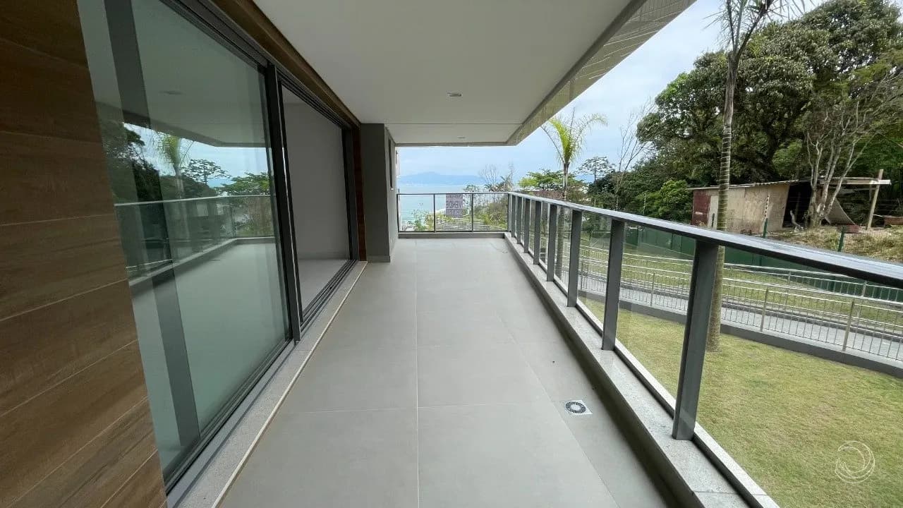 Apartamento para venda com 3 dormitórios em Cacupé com 165 m² — foto principal