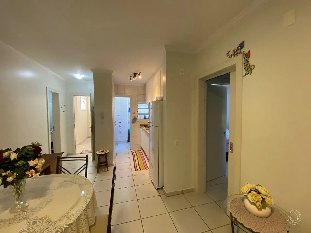 Apartamento para venda com 2 dormitórios em Canasvieiras com 74 m² — foto 2