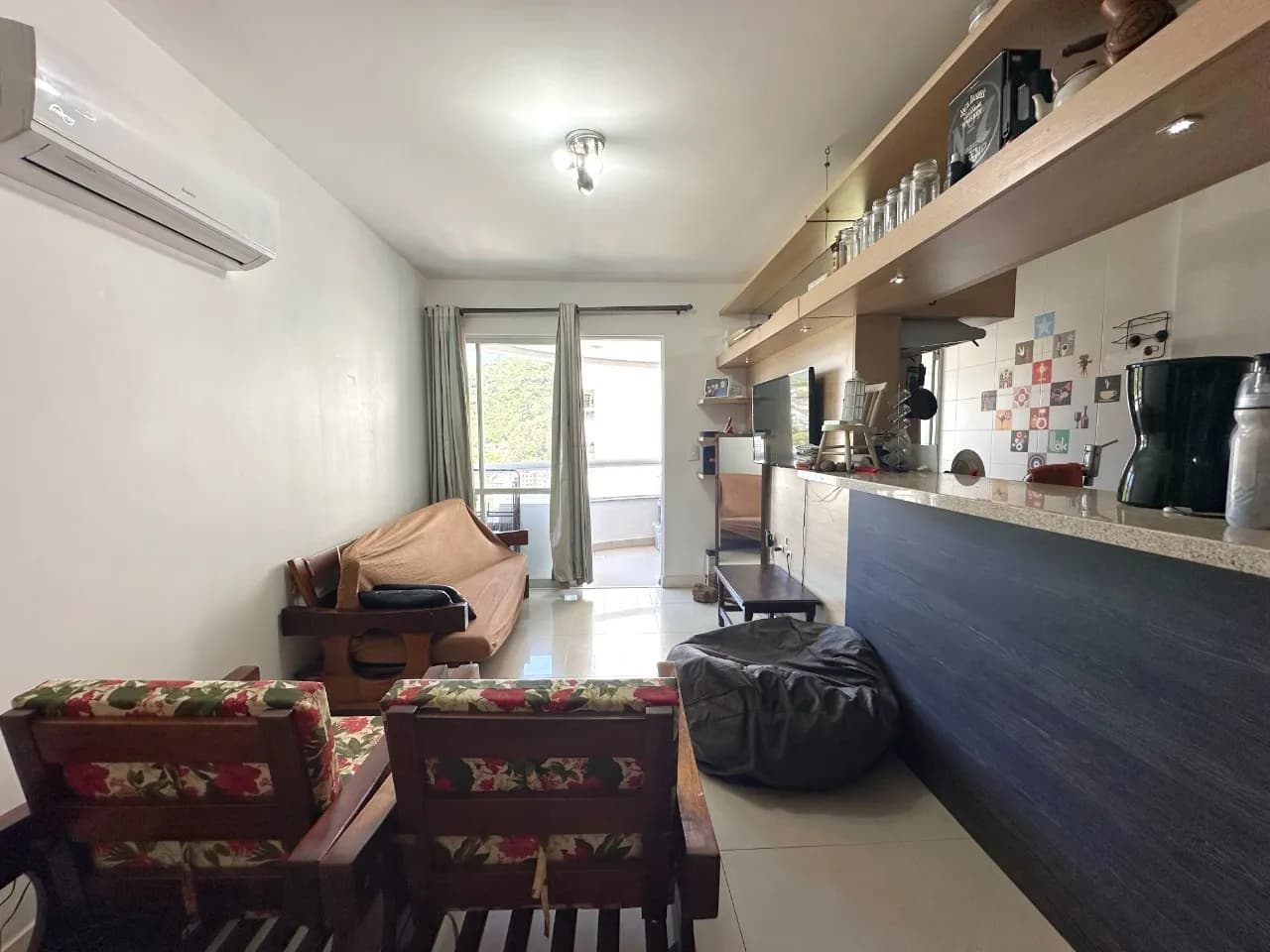 Apartamento para venda com 2 dormitórios em Pantanal com 69 m² — foto principal