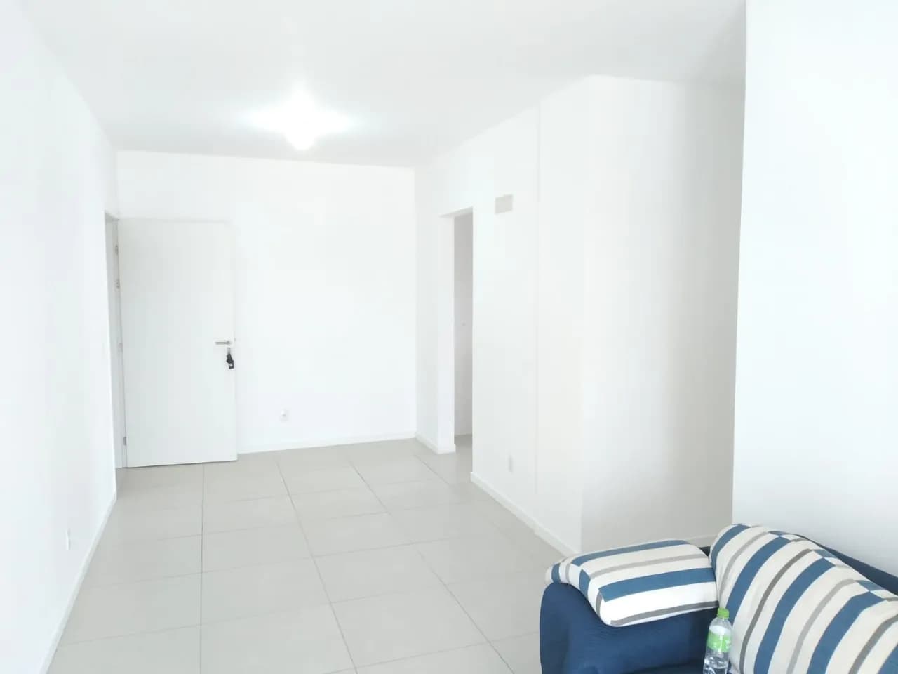 Apartamento para venda com 3 dormitórios em Campeche com 81 m² — foto 4