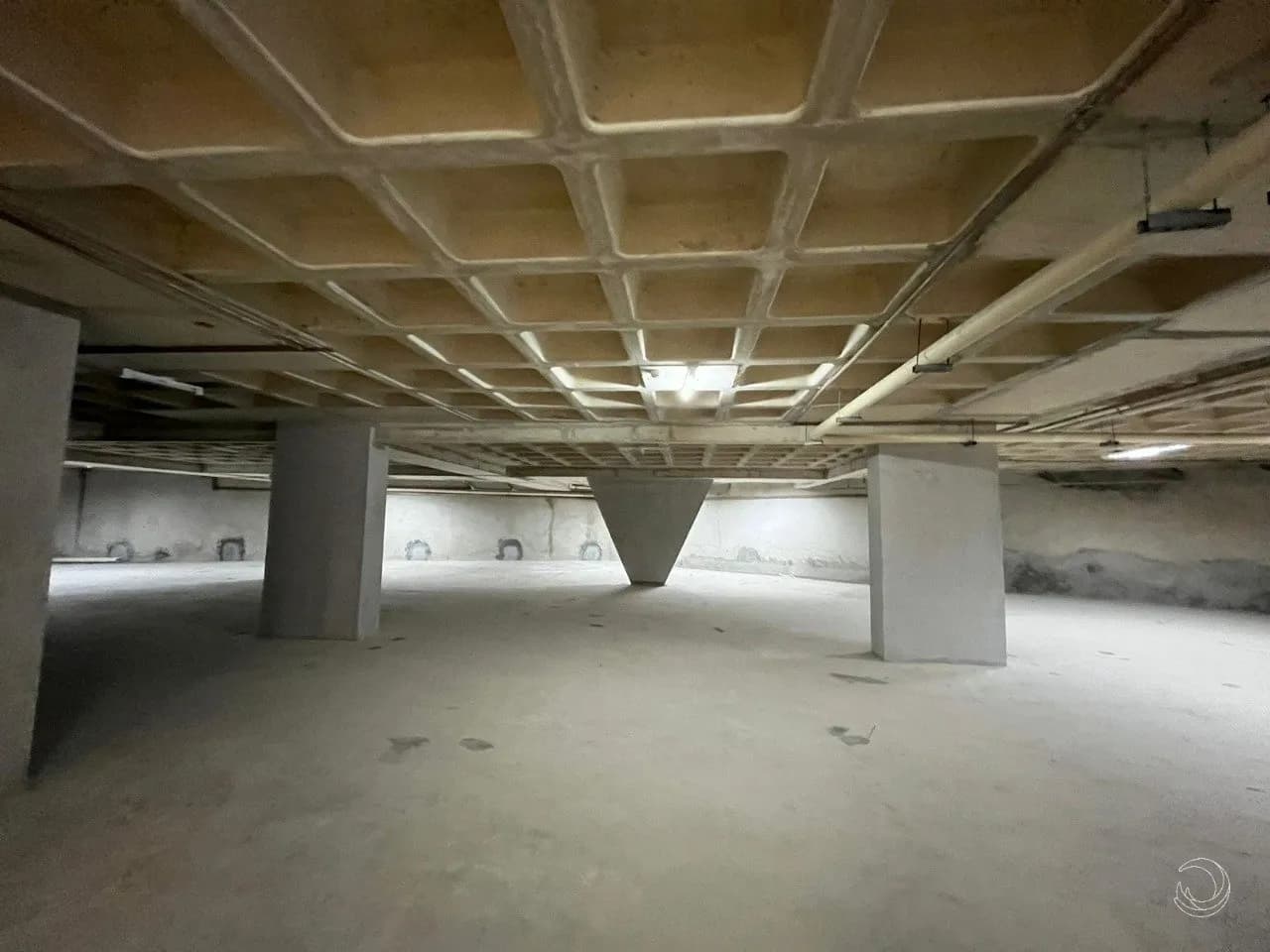 Box garagem para venda em Centro — foto principal
