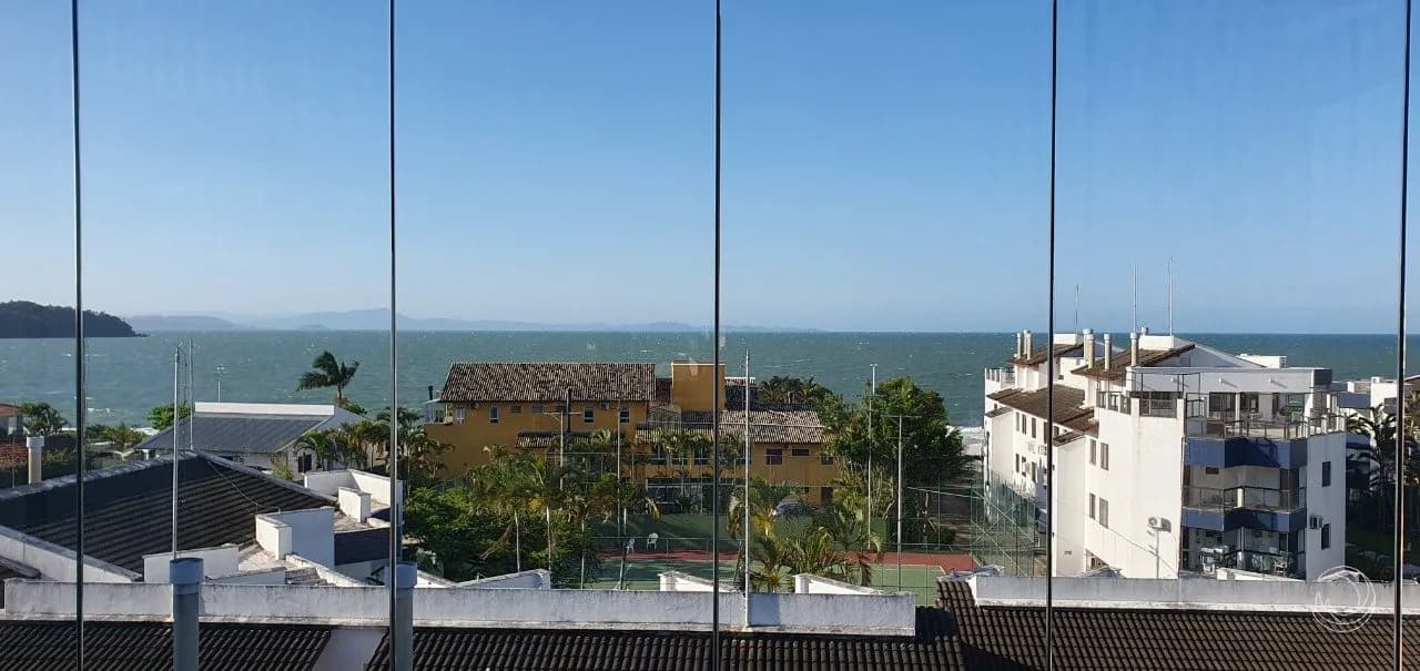 Cobertura para venda com 3 dormitórios em Canasvieiras com 175 m² — foto principal