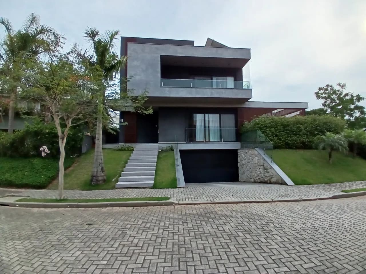 Casa para venda com 4 dormitórios em Rio Tavares com 448 m² — foto 2