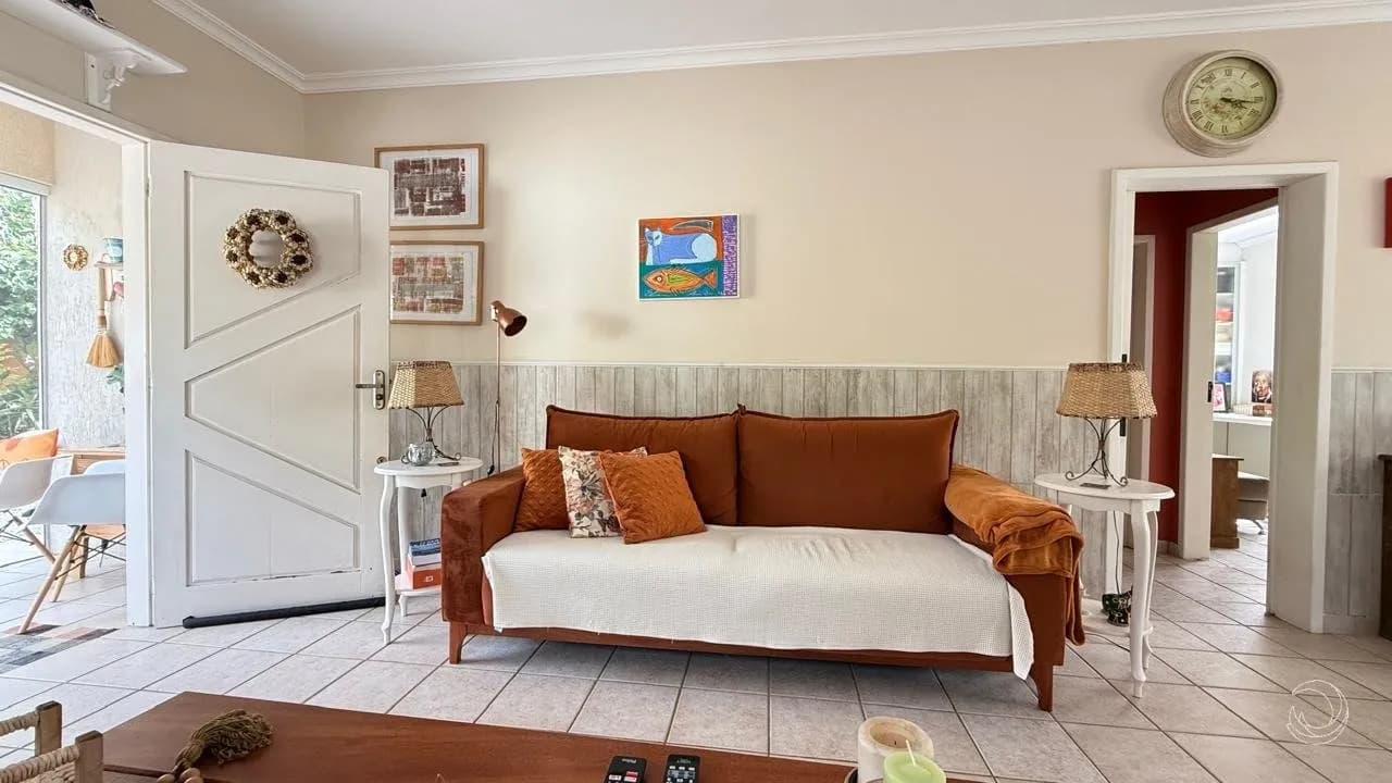 Casa para venda com 3 dormitórios em Sambaqui com 157 m² — foto 3