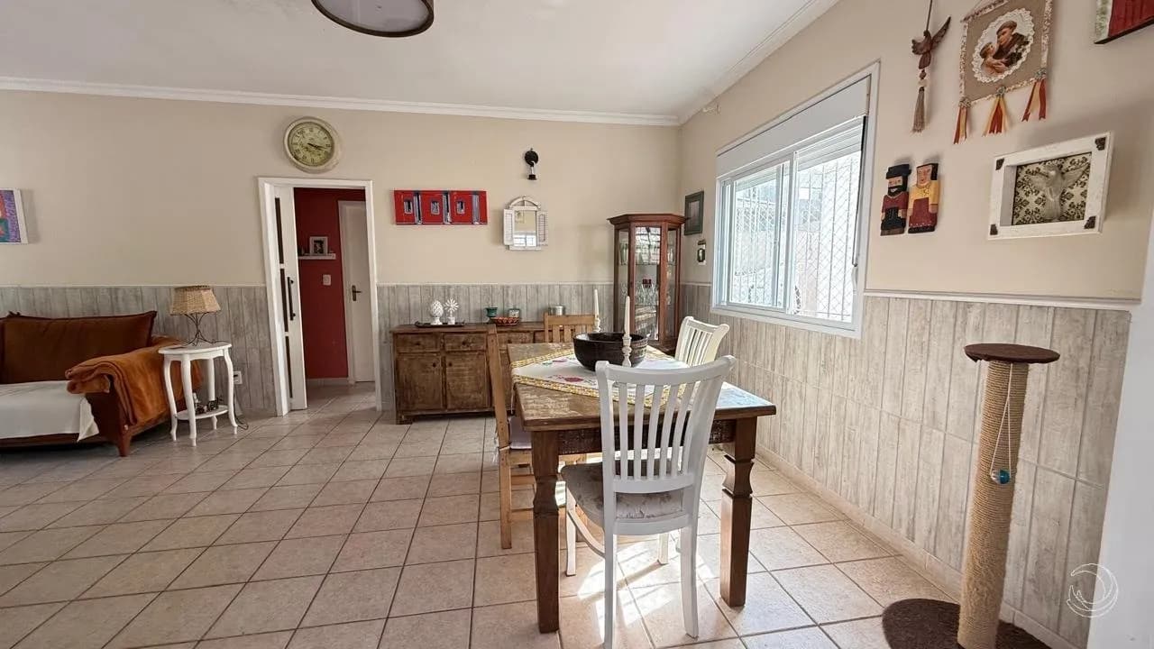 Casa para venda com 3 dormitórios em Sambaqui com 157 m² — foto 4