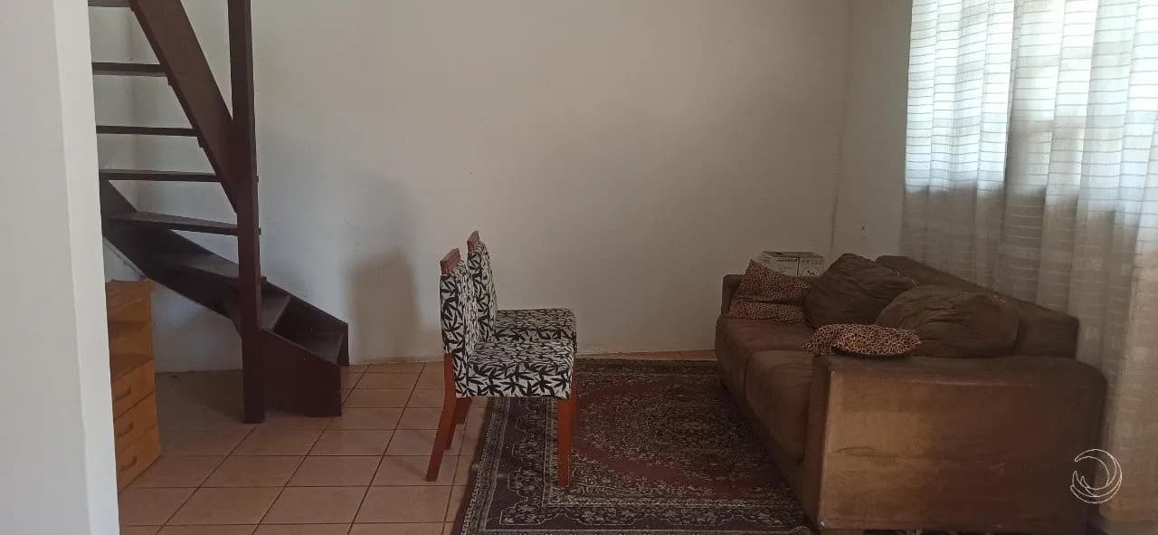 Casa para venda com 3 dormitórios em Coqueiros com 118 m² — foto principal
