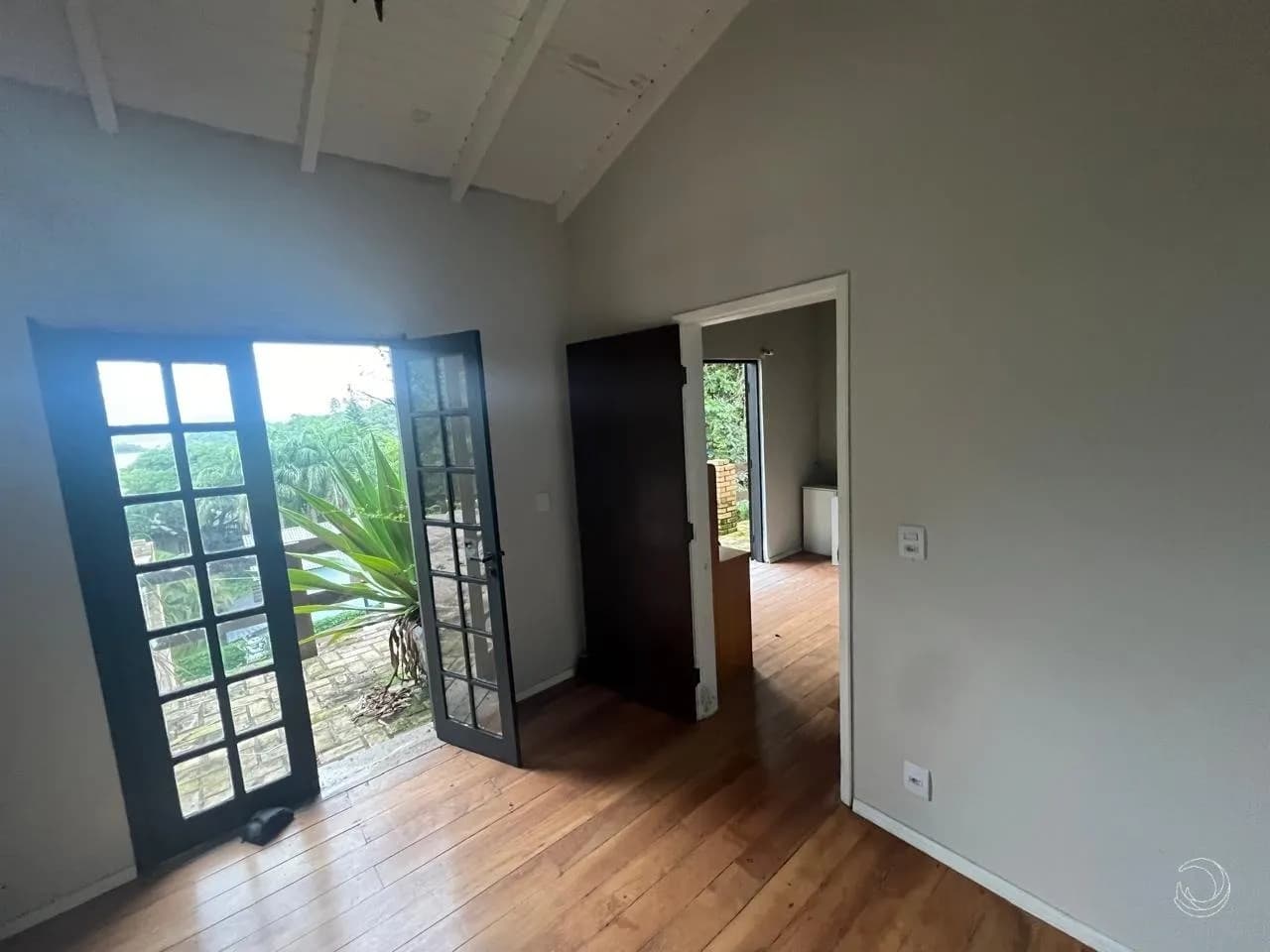 Casa para venda com 4 dormitórios em Sambaqui com 152 m² — foto 3