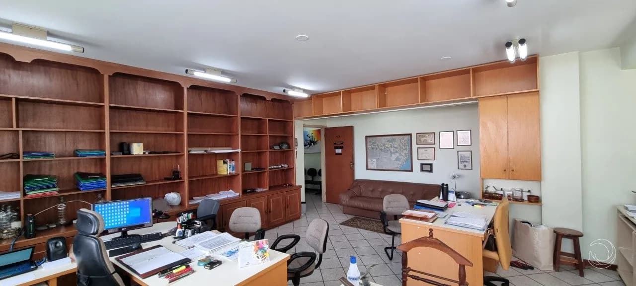 Sala comercial para venda em Centro com 49 m² — foto principal