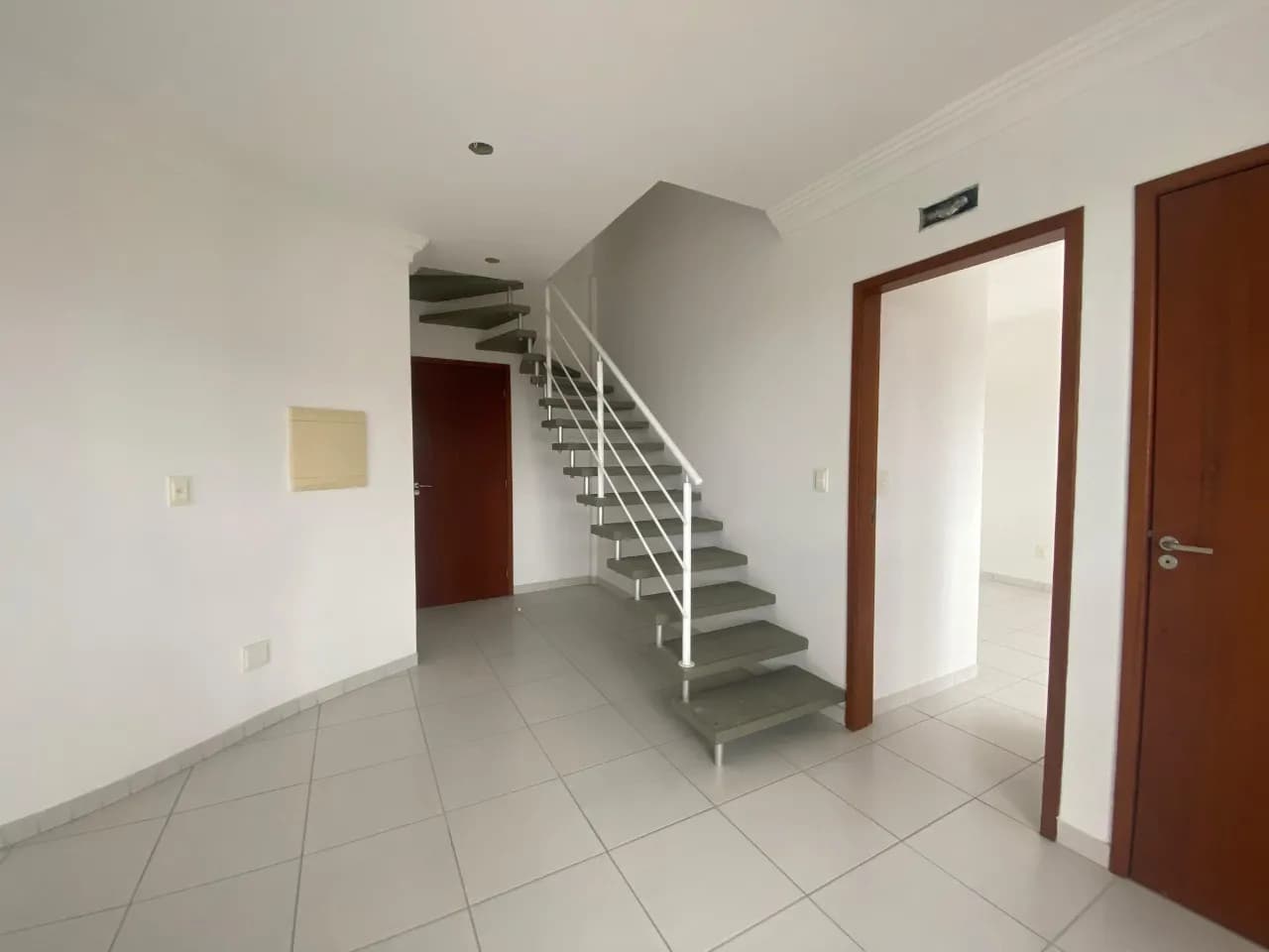 Apartamento duplex para venda com 3 dormitórios em Capoeiras com 97 m² — foto 2