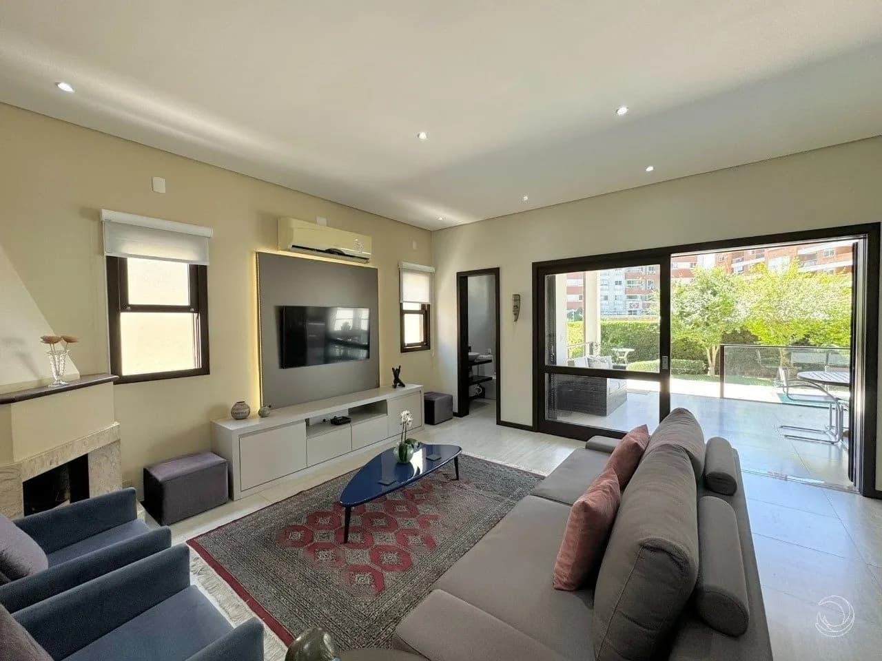 Casa para venda com 4 dormitórios em Côrrego Grande com 220 m² — foto principal