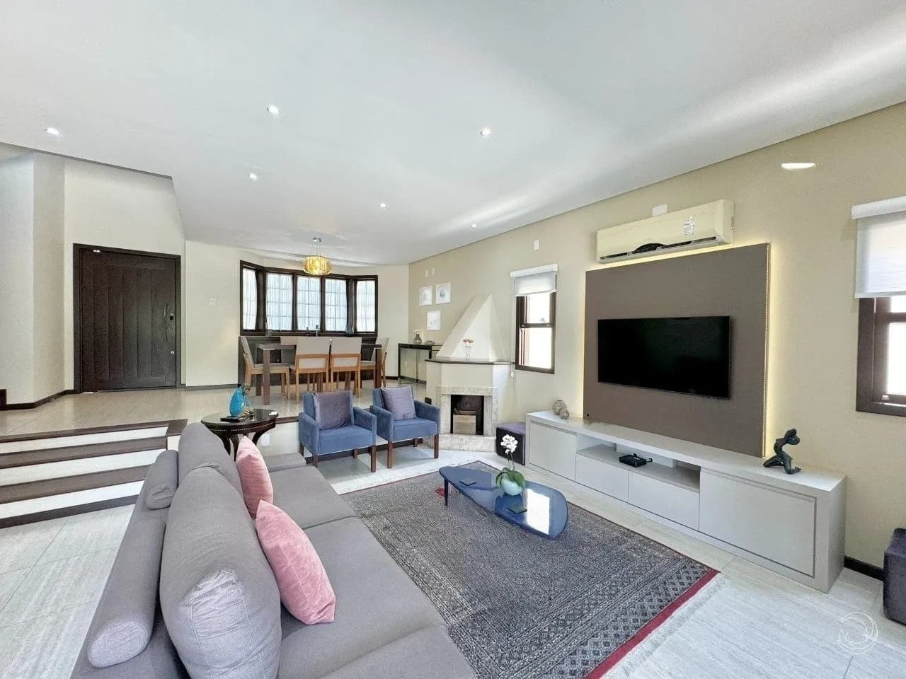 Casa para venda com 4 dormitórios em Côrrego Grande com 220 m² — foto 3