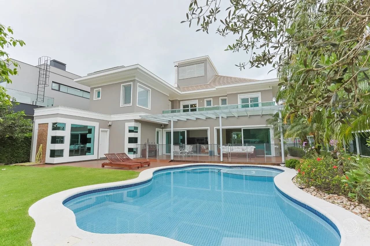 Casa para venda com 7 dormitórios em Jurerê Internacional com 573 m² — foto principal