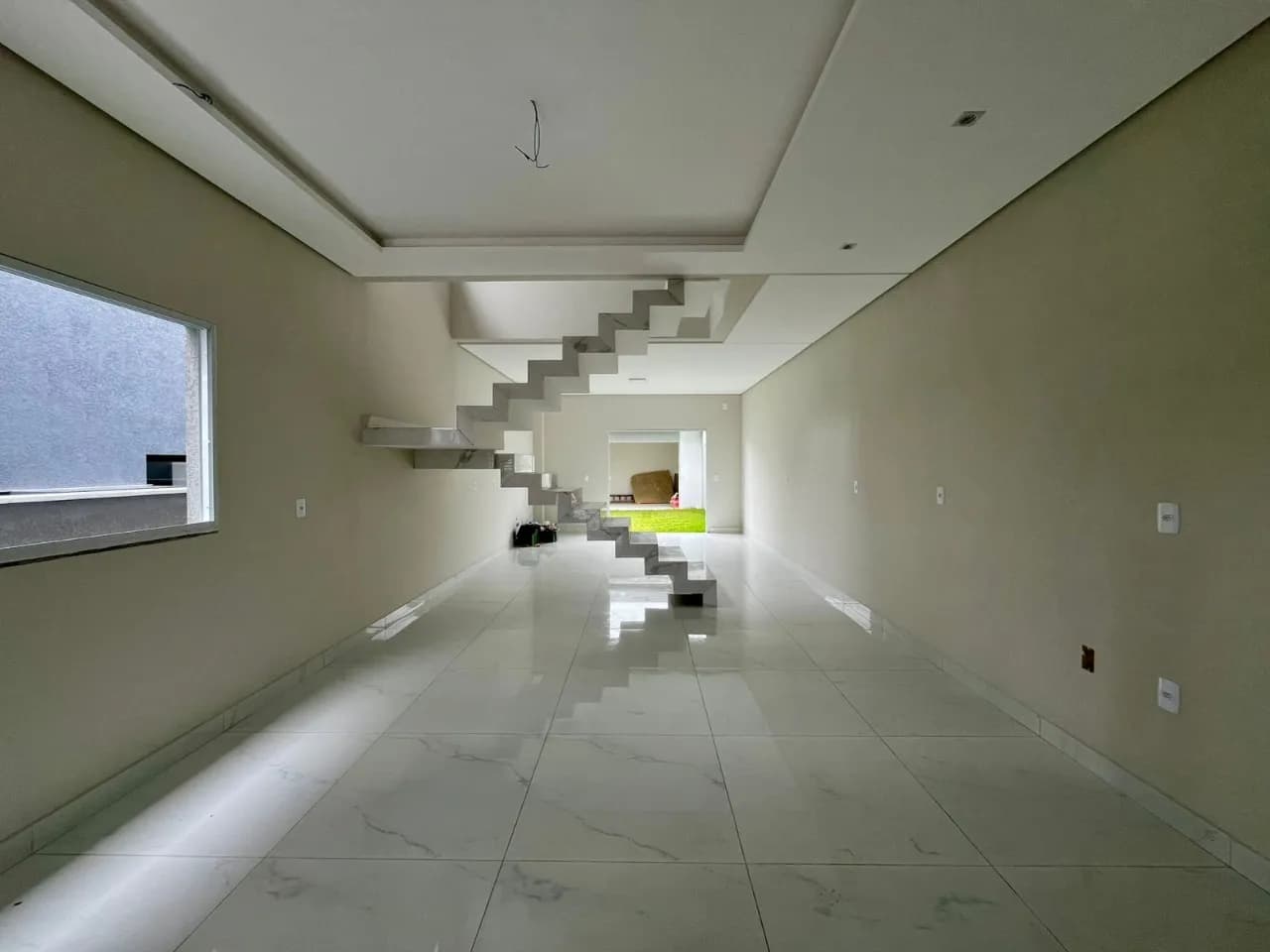 Casa para venda com 3 dormitórios em Ingleses Do Rio Vermelho com 170 m² — foto principal