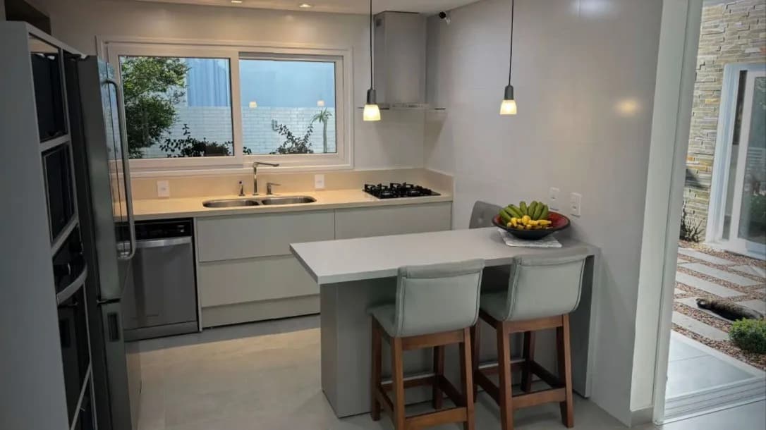 Casa para venda com 3 dormitórios em Rio Tavares com 280 m² — foto 2