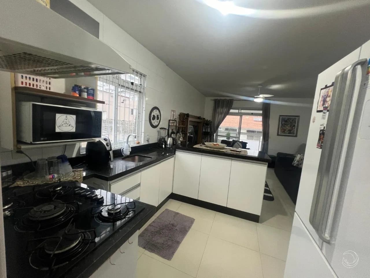 Apartamento para venda com 3 dormitórios em Barreiros com 94 m² — foto 2