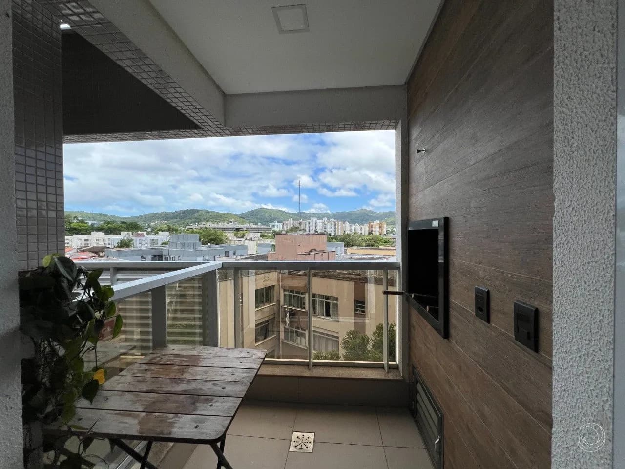 Apartamento para venda com 2 dormitórios em Itacorubi com 65 m² — foto 4