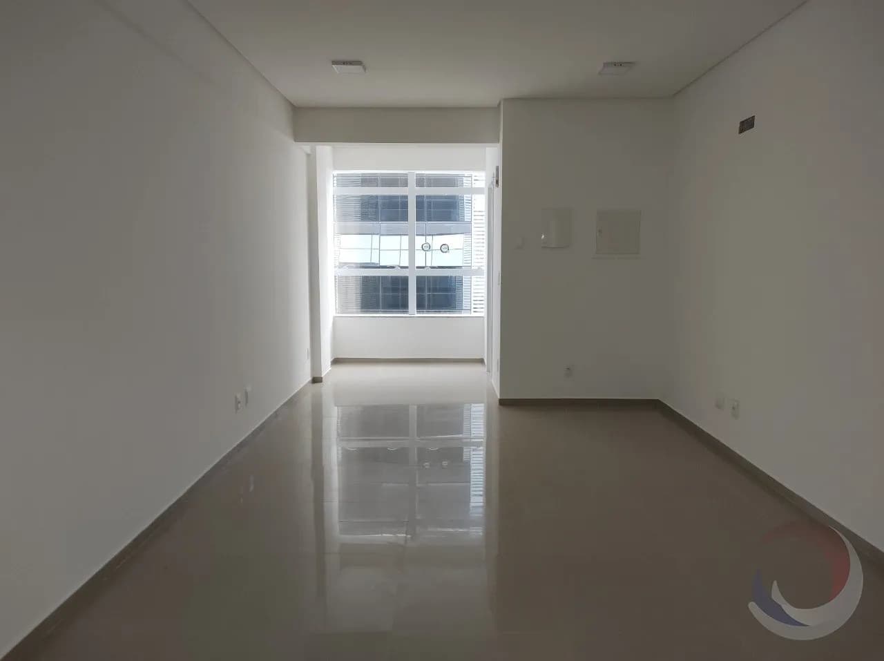 Sala comercial para venda em Ingleses Do Rio Vermelho com 30 m² — foto 2