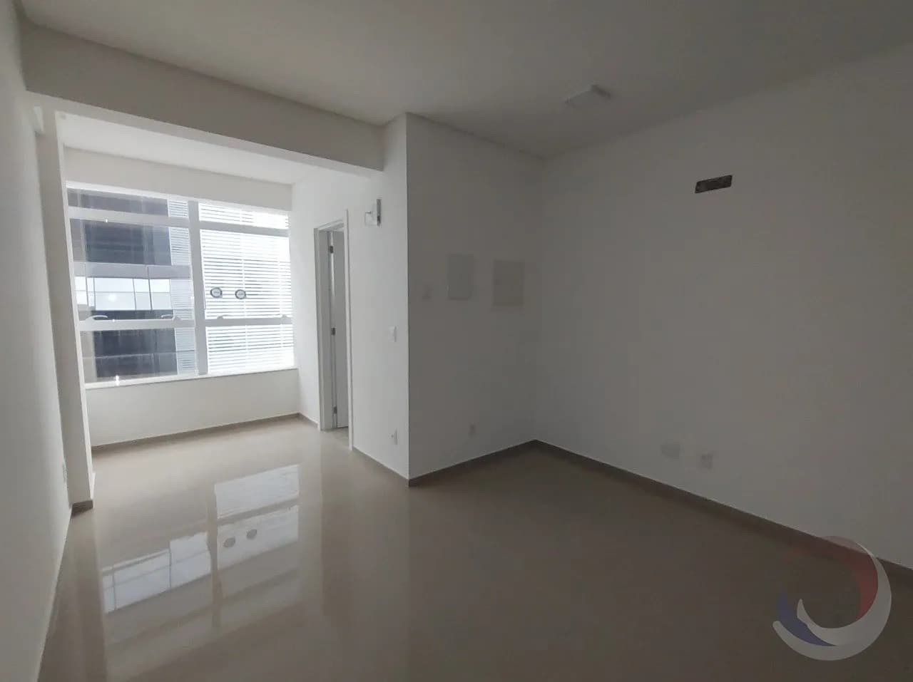 Sala comercial para venda em Ingleses Do Rio Vermelho com 30 m² — foto 3