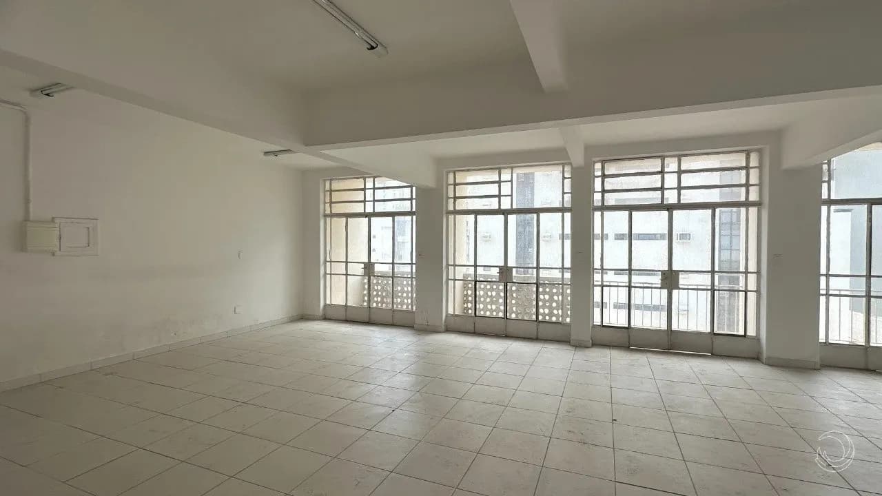 Sala comercial para venda em Centro com 222 m² — foto 2