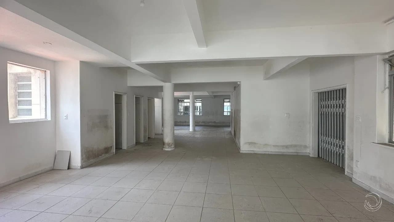 Sala comercial para venda em Centro com 222 m² — foto 4
