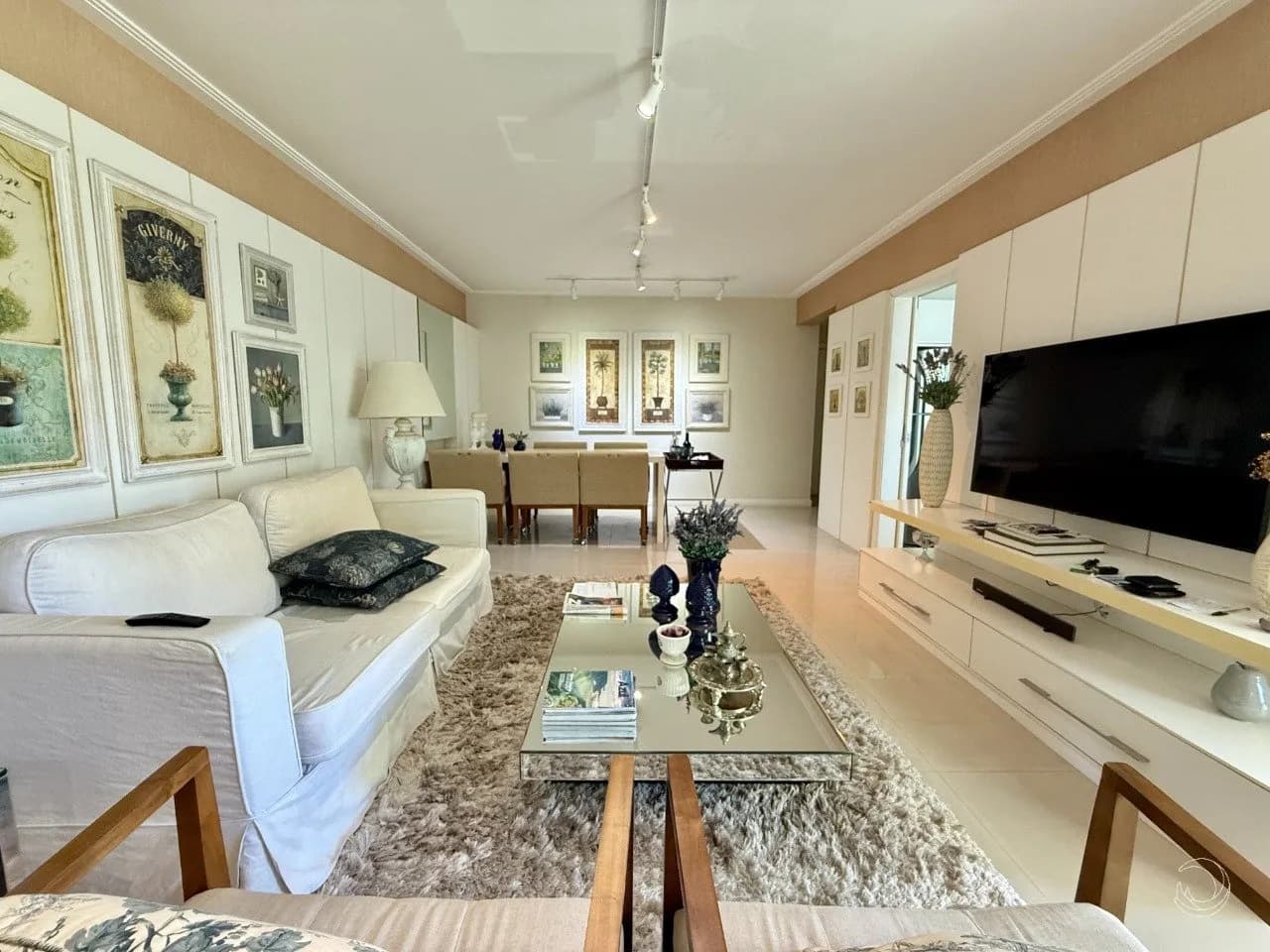Apartamento para venda com 2 dormitórios em Centro com 112 m² — foto principal
