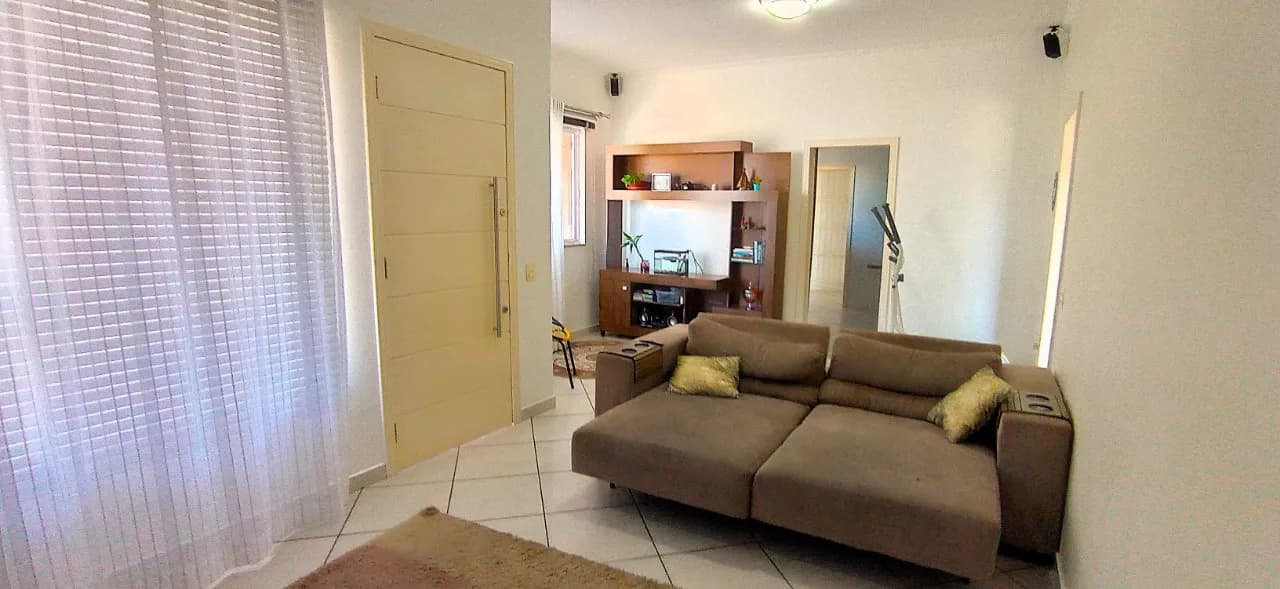 Casa para venda com 3 dormitórios em Carianos com 113 m² — foto 3