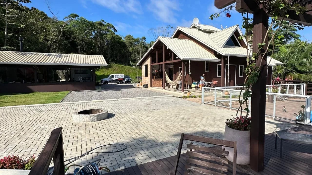 Sitio/fazenda para venda com 2 dormitórios em São Sebastião com 30000 m² — foto principal