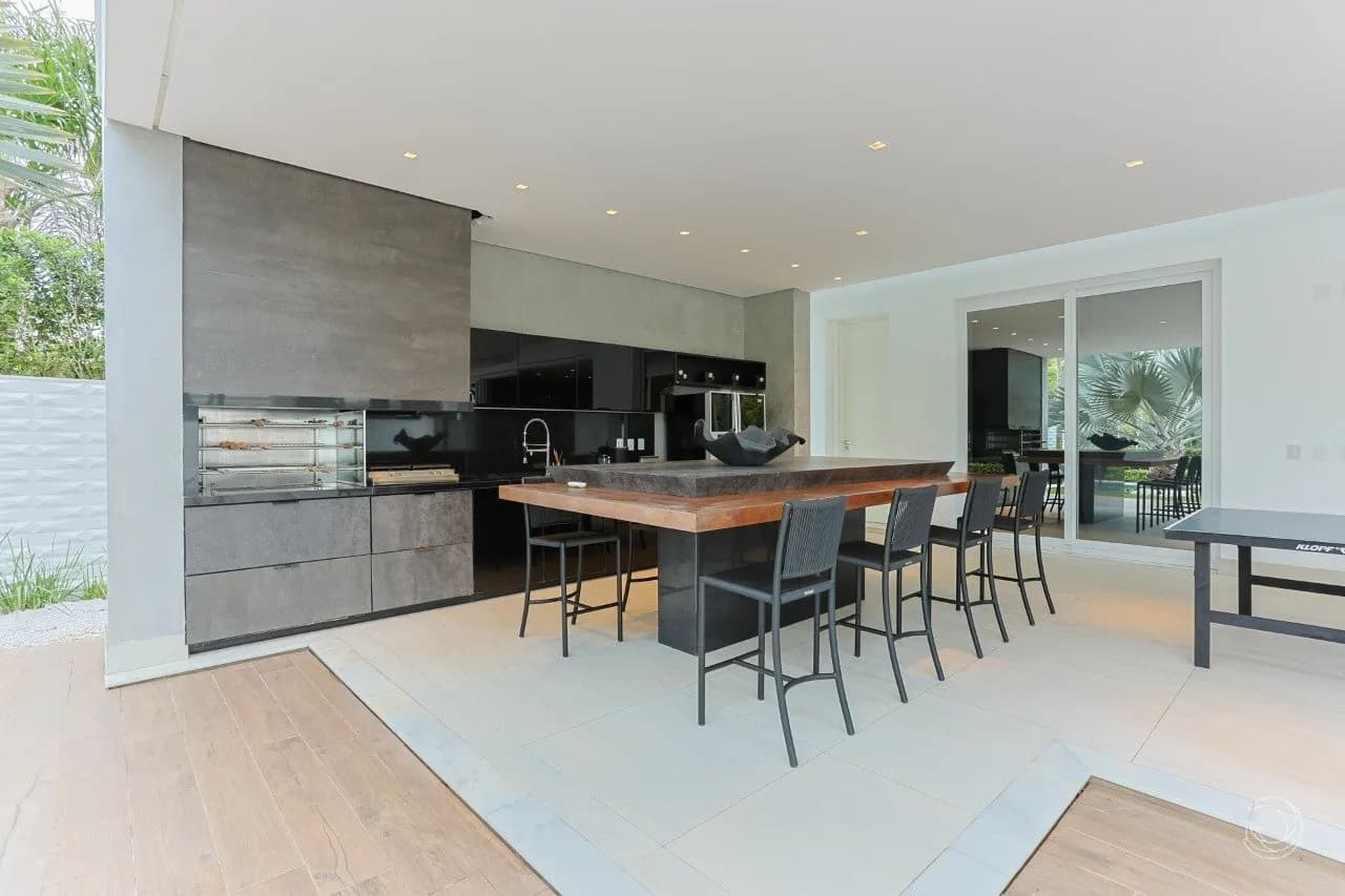 Casa para venda com 5 dormitórios em Jurerê com 967 m² — foto 2