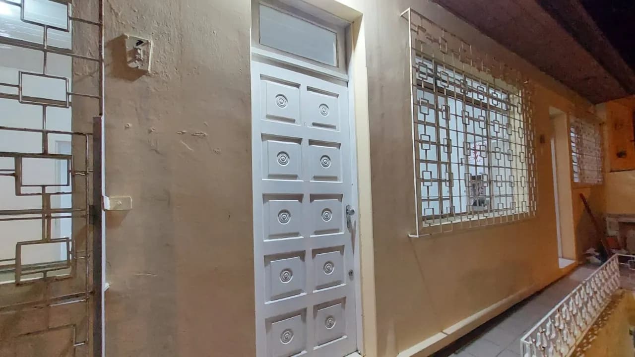 Casa para venda com 4 dormitórios em Centro com 127 m² — foto 2
