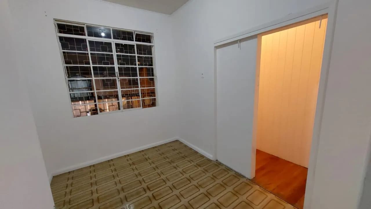 Casa para venda com 4 dormitórios em Centro com 127 m² — foto 4