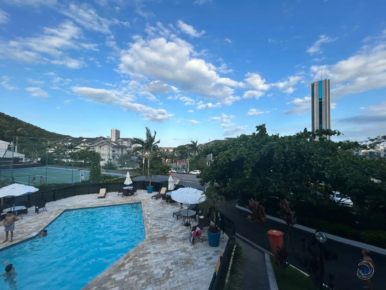 Apartamento para venda com 3 dormitórios em Praia Brava com 77 m² — foto principal