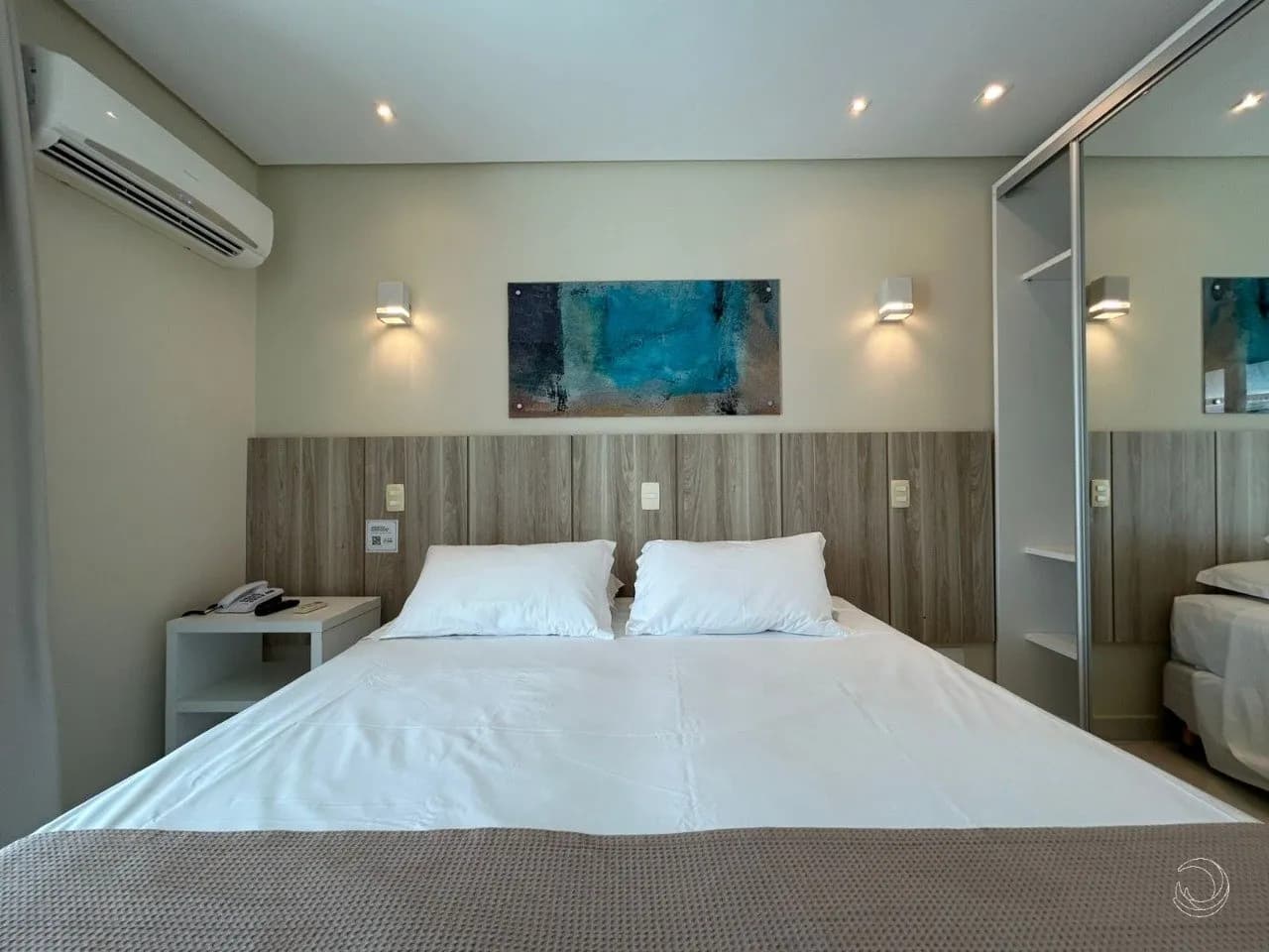 Apartamento para venda com 1 dormitório, em Ingleses Do Rio Vermelho com 50 m² — foto principal