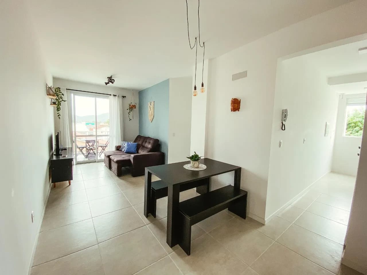 Apartamento para venda com 3 dormitórios em Campeche com 81 m² — foto principal