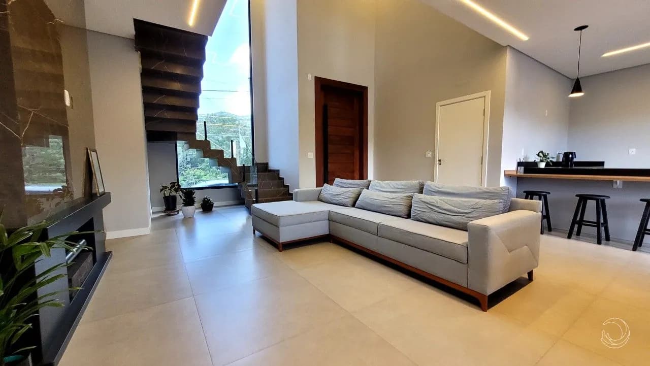 Casa para venda com 3 dormitórios em Vargem Grande com 226 m² — foto 2