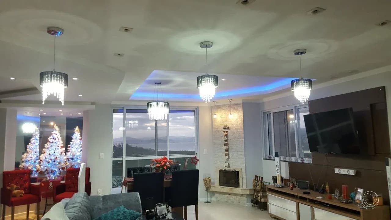 Casa para venda com 4 dormitórios em Saco Grande com 350 m² — foto 3