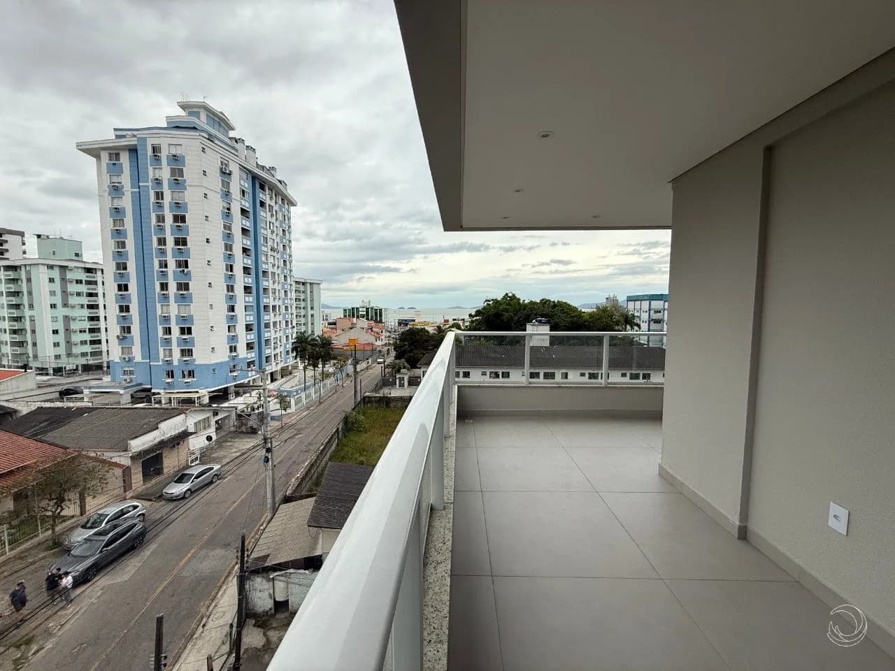Apartamento para venda com 2 dormitórios em Barreiros com 92 m² — foto principal