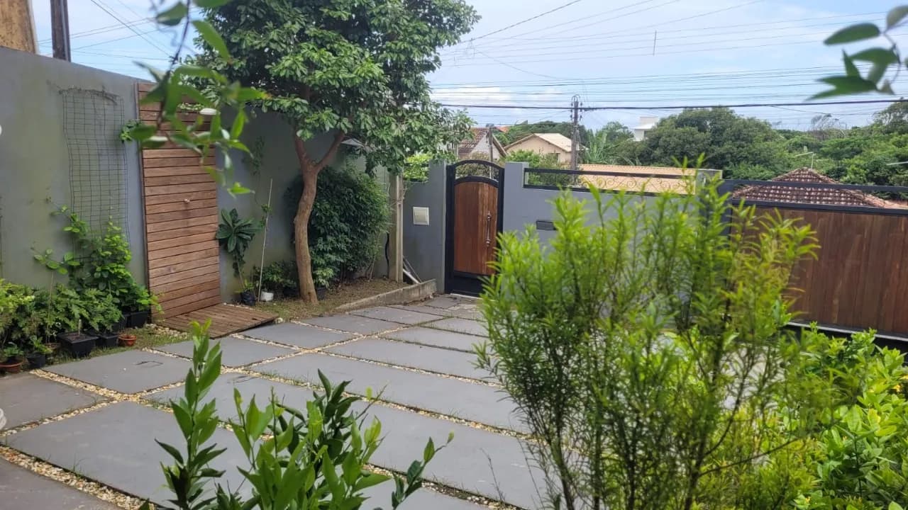 Casa para venda com 2 dormitórios em Armação do Pântano Do Sul com 100 m² — foto 2