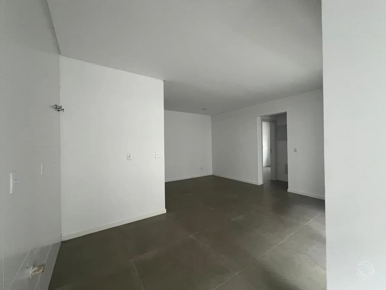 Apartamento para venda com 2 dormitórios em Ingleses Norte com 67 m²