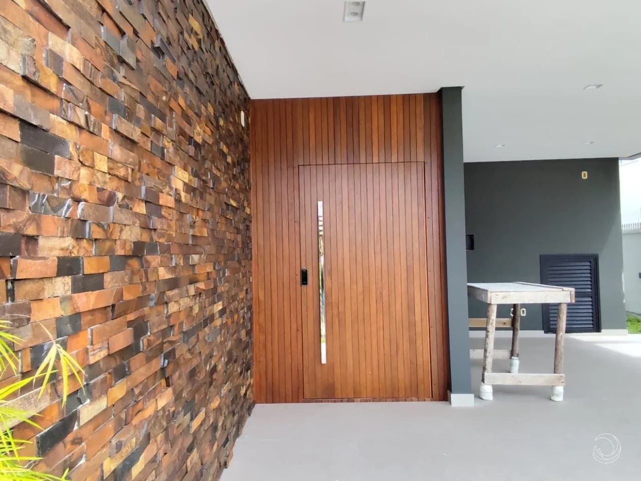 Casa para venda com 3 dormitórios em Cachoeira Do Bom Jesus com 240 m²
