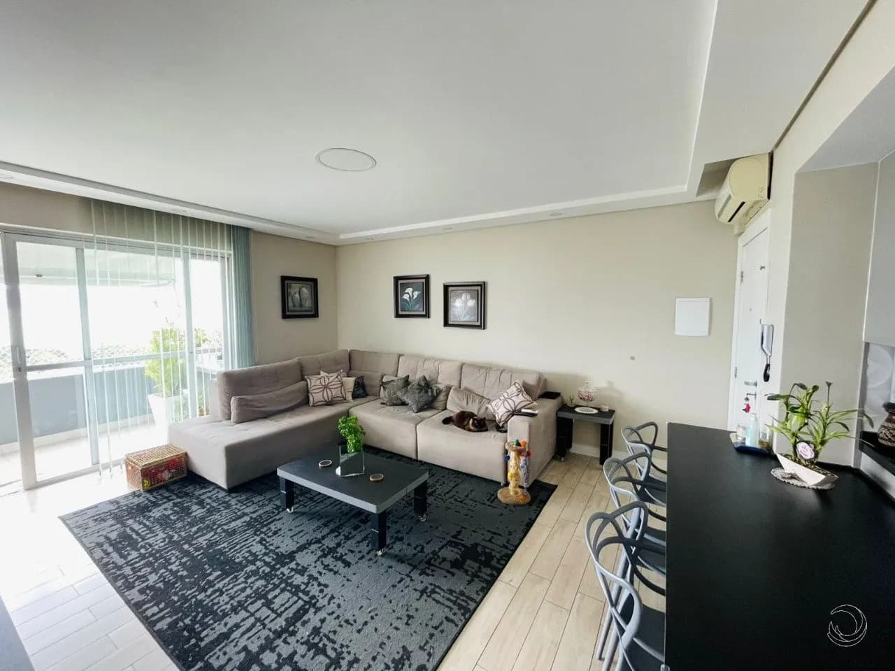 Apartamento para venda com 3 dormitórios em Canasvieiras com 135 m² — foto 2